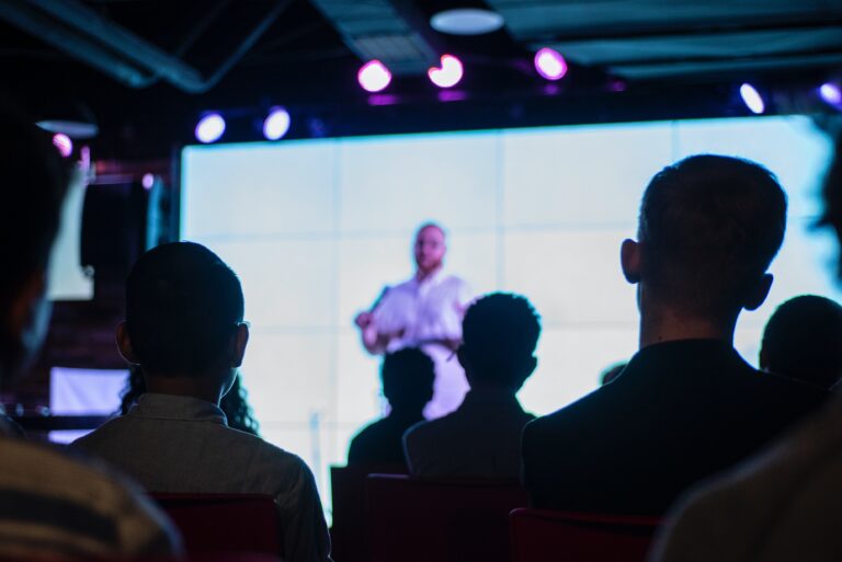 How to Use Blogging to Become a Coaching and Consulting Superstar